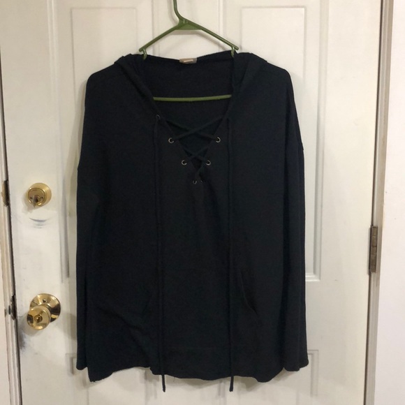 Mossimo top - Picture 2 of 7